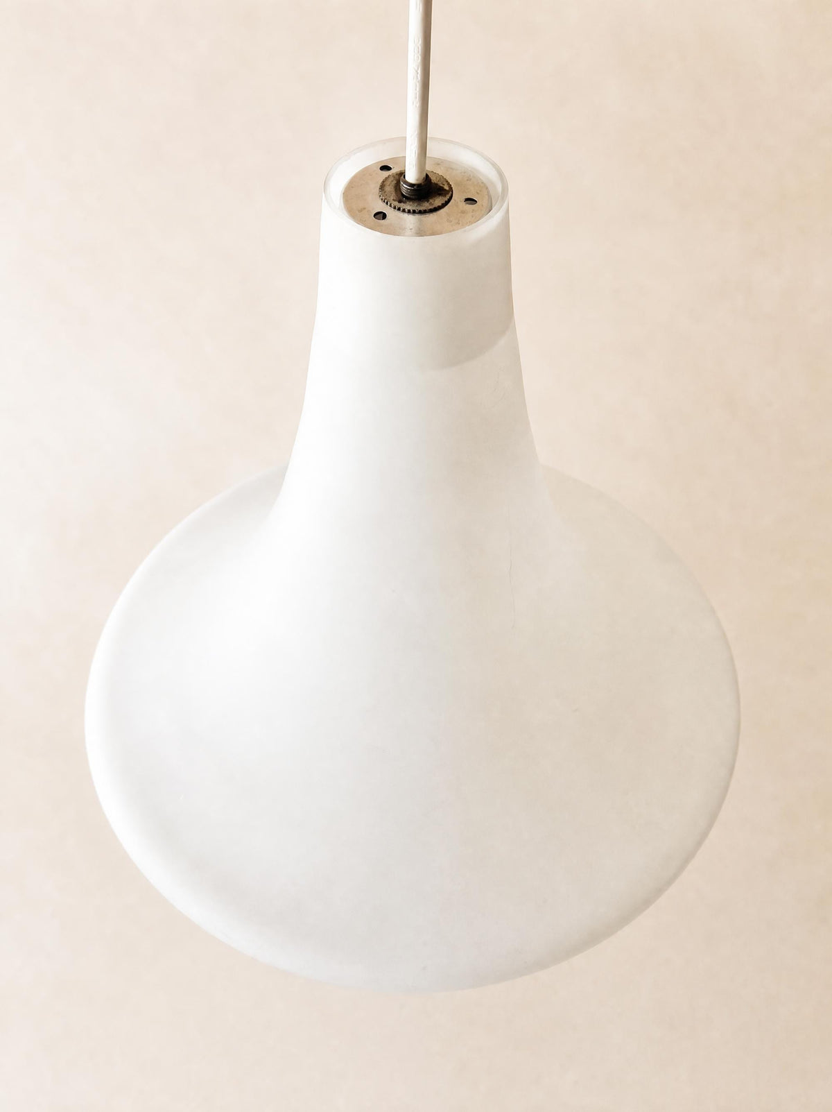 Vintage Italian 60s Murano Glass Pendant Light, Opaline Shade, Venini Style — photo 4
