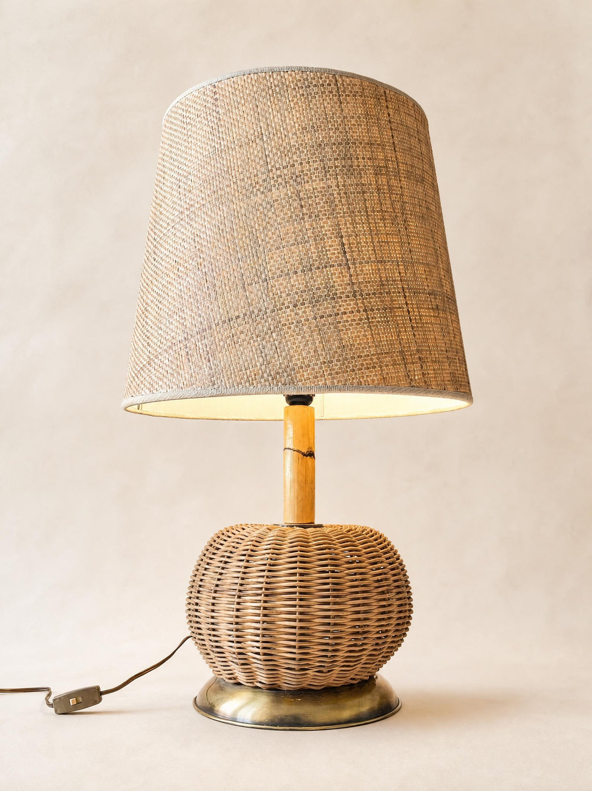 Vintage 70s Vivai del Sud Rattan Table Lamp with Brass Accents — photo 4