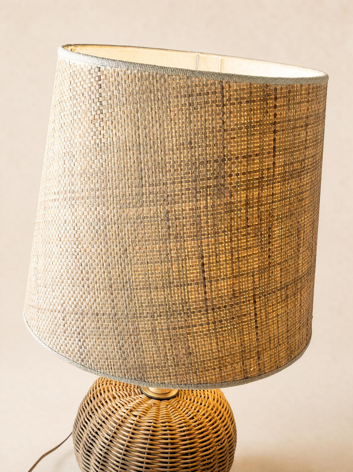 Vintage 70s Vivai del Sud Rattan Table Lamp with Brass Accents — photo 5
