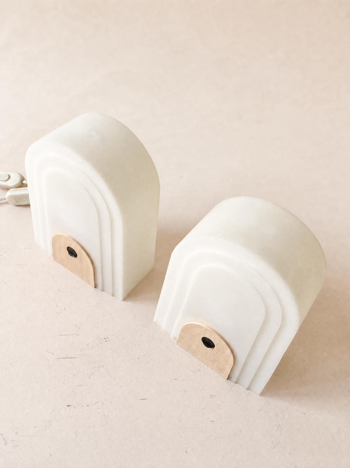 Vintage Italian 80s Targetti Table Lamp Pair in Frosted Resin — photo 6