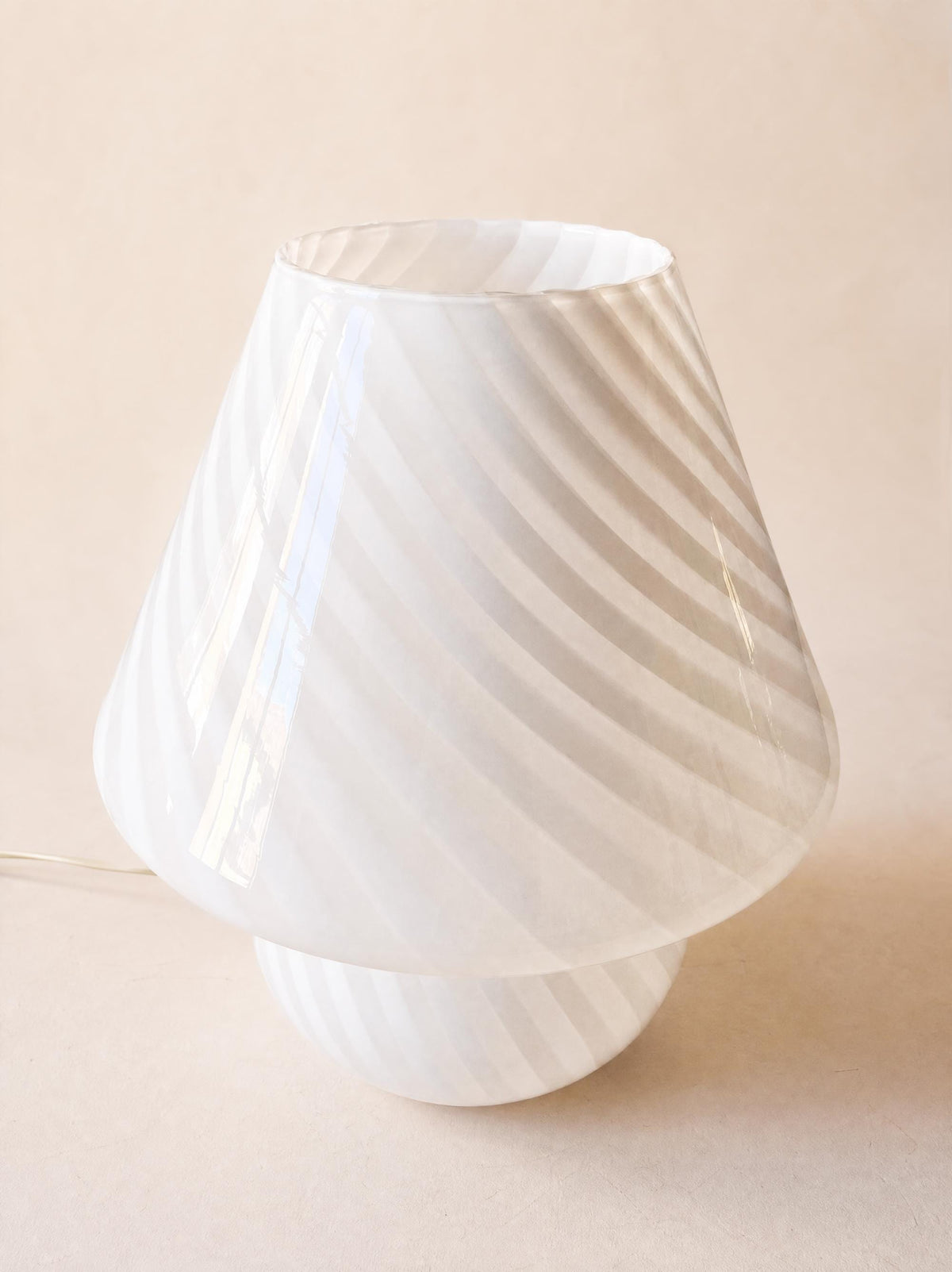 XL Vintage Italian 70s Murano Mushroom Table Lamp, White Swirl Opaline Glass — photo 4
