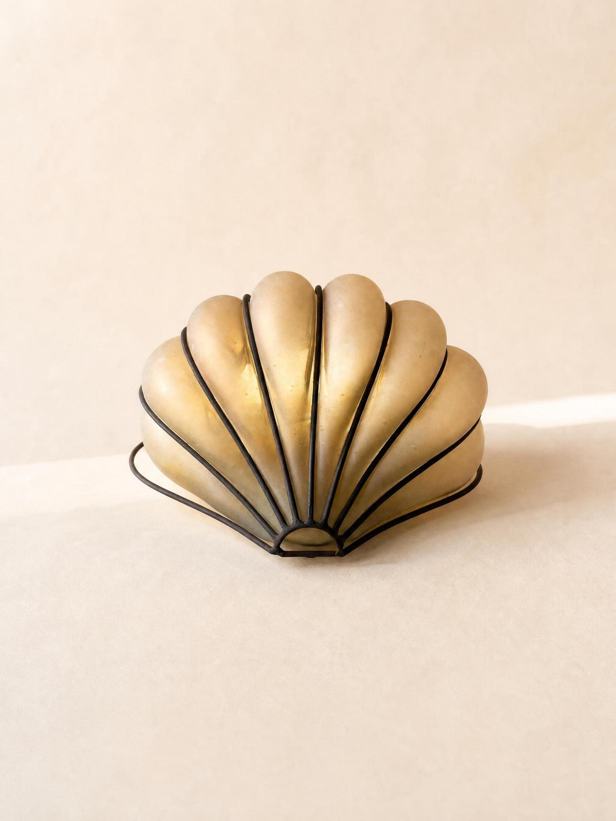 Rare Italian 70s Amber Frosted Glass Wall Sconce | Shell Shaped Sculptural Light — photo 1