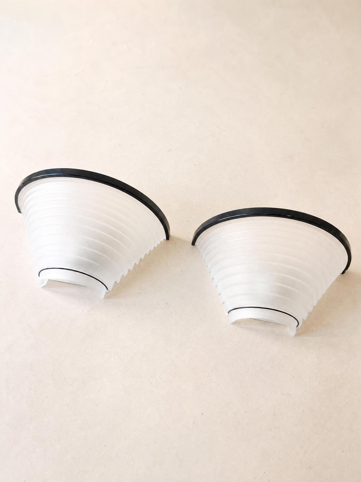 Pair of Italian 80s Artemide Egisto 28 Frosted Glass Wall Sconces by A. Mangiarotti — photo 4