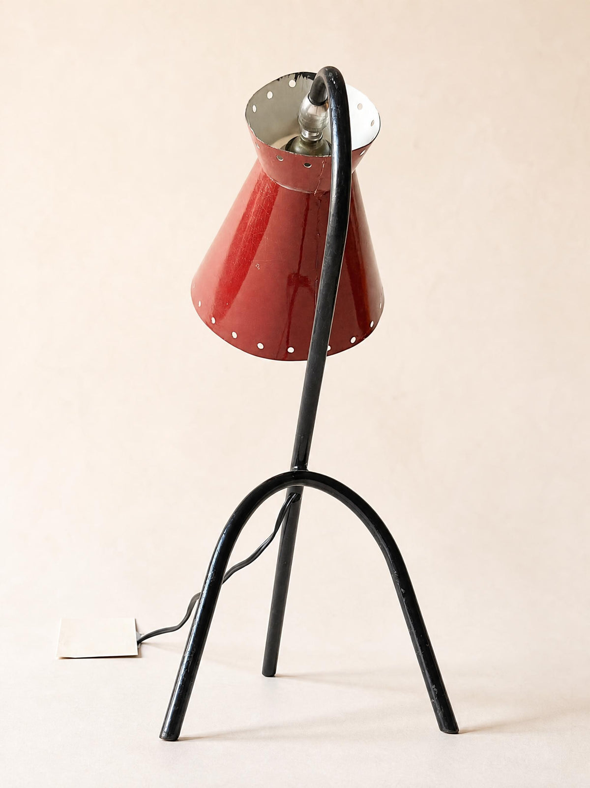 Vintage Italian 50s Red Diablo Table Lamp on Tripod Stand — photo 3