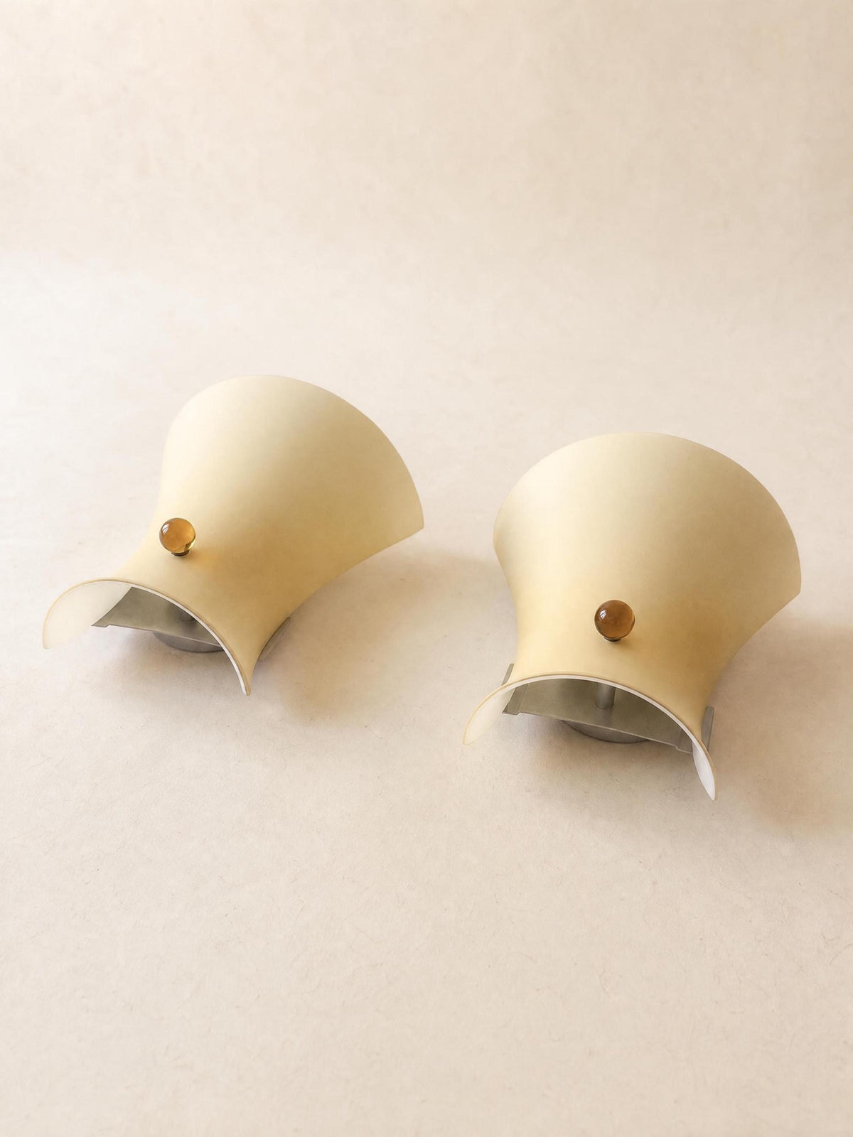Set of 3 Italian 80s Itre Wall Lights in Opaline Glass, Yellow Eggshell Sculptural Sconces — photo 7