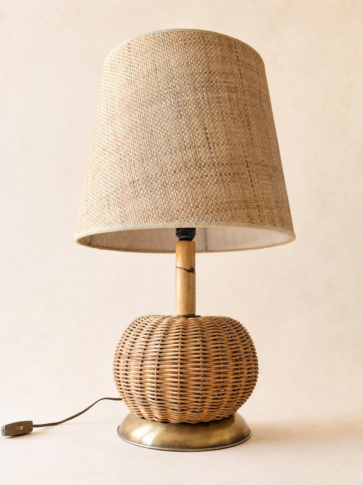 Vintage 70s Vivai del Sud Rattan Table Lamp with Brass Accents — photo 6