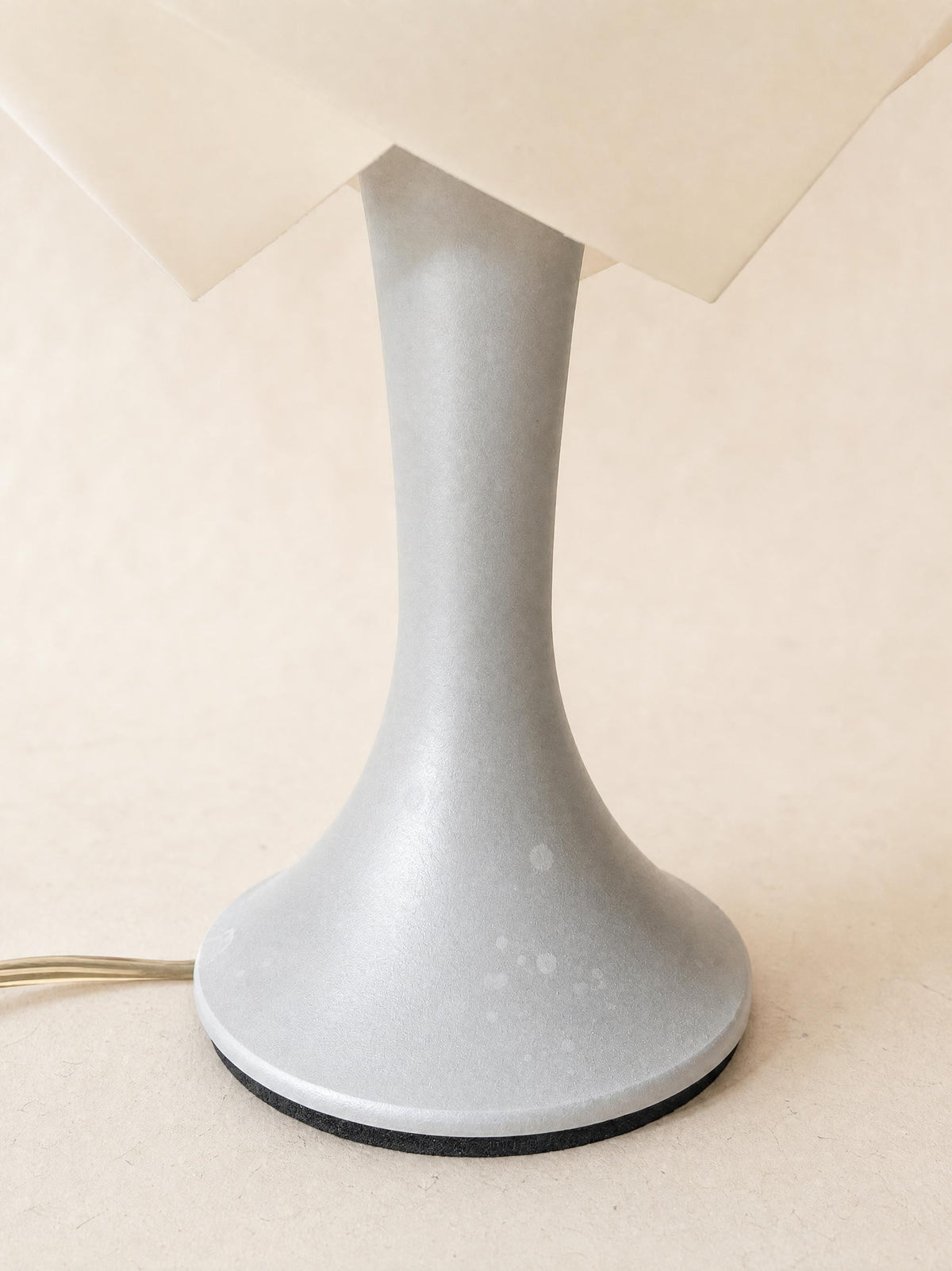 Pair of Vintage 90s Slamp Gemmy Table Lamps, Italian Resin Lights by 7Notti — photo 10