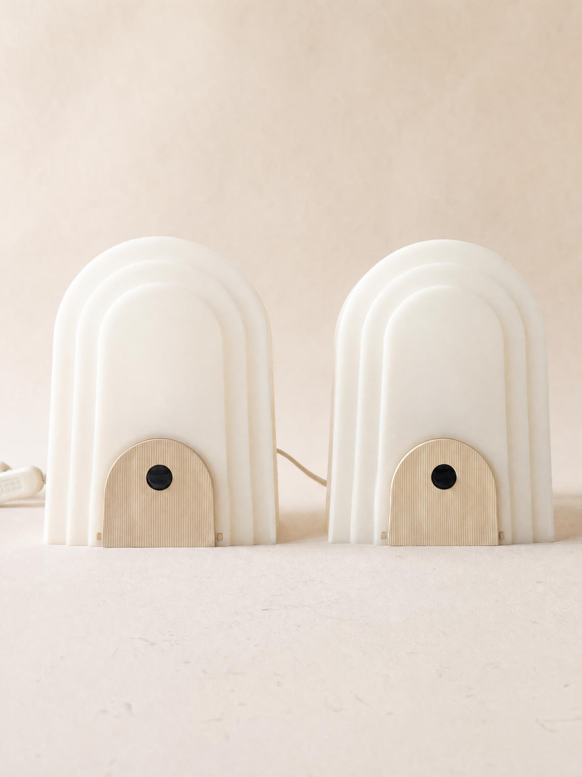 Vintage Italian 80s Targetti Table Lamp Pair in Frosted Resin — photo 2