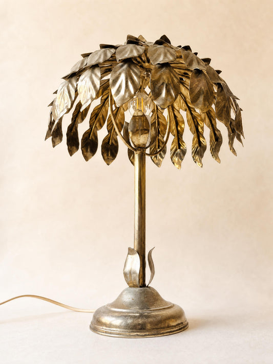 Vintage Italian 70s Brass Lotus Leaf Table Lamp, Hollywood Regency Style — photo 2