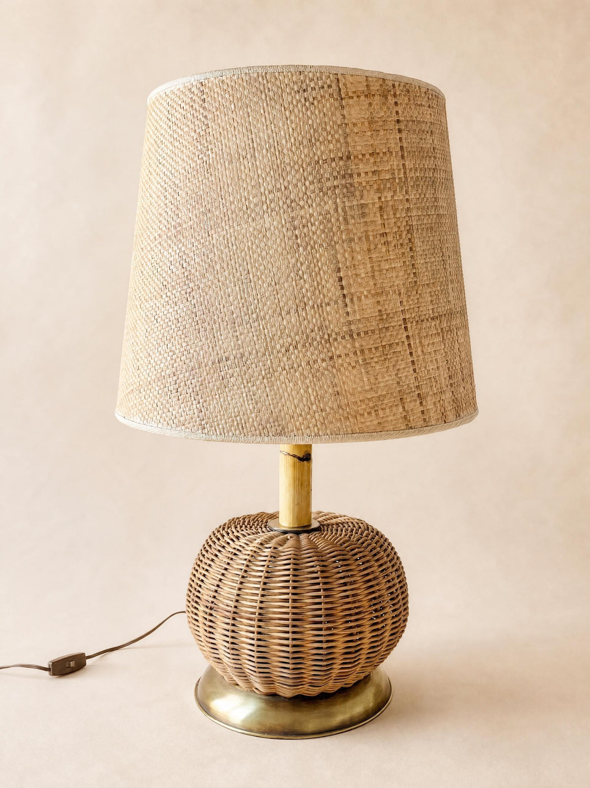 Vintage 70s Vivai del Sud Rattan Table Lamp with Brass Accents — photo 2